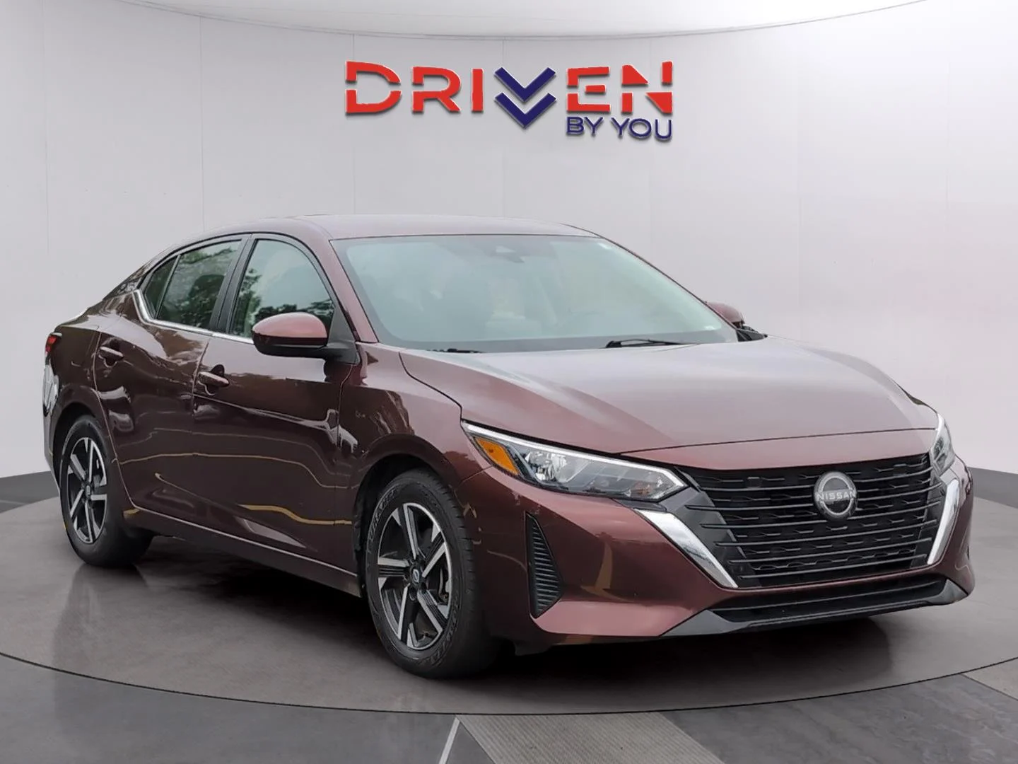 Used 2024 Rosewood Metallic Nissan SV image 7