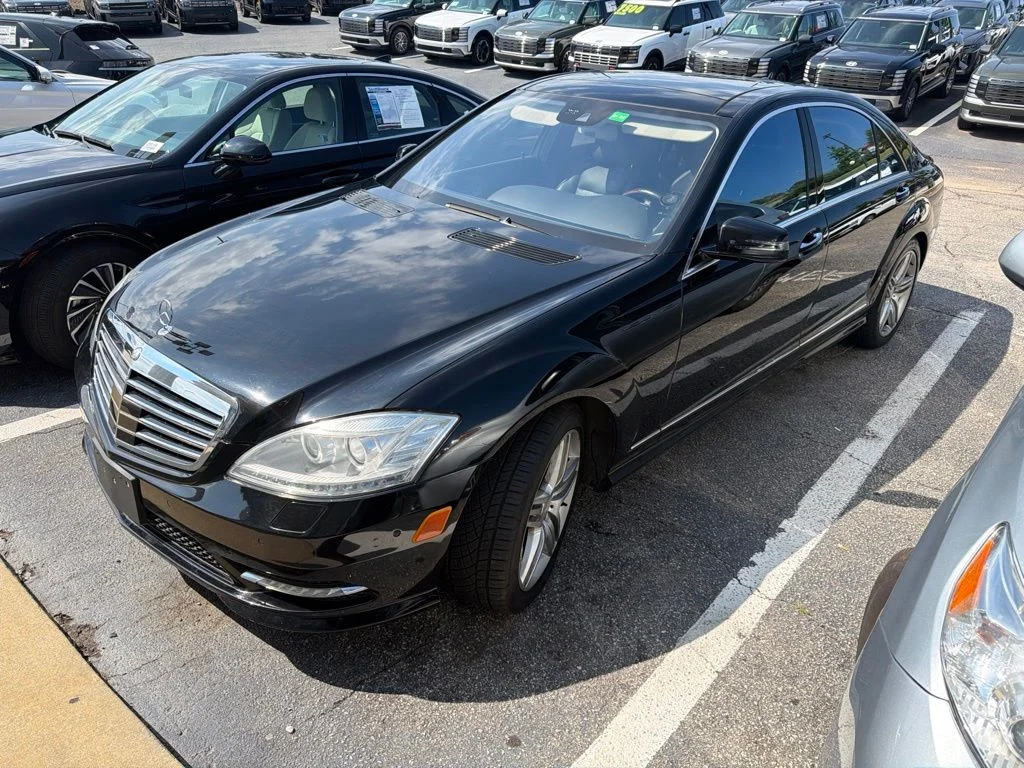 Used 2013  Mercedes-Benz S 550 image 2
