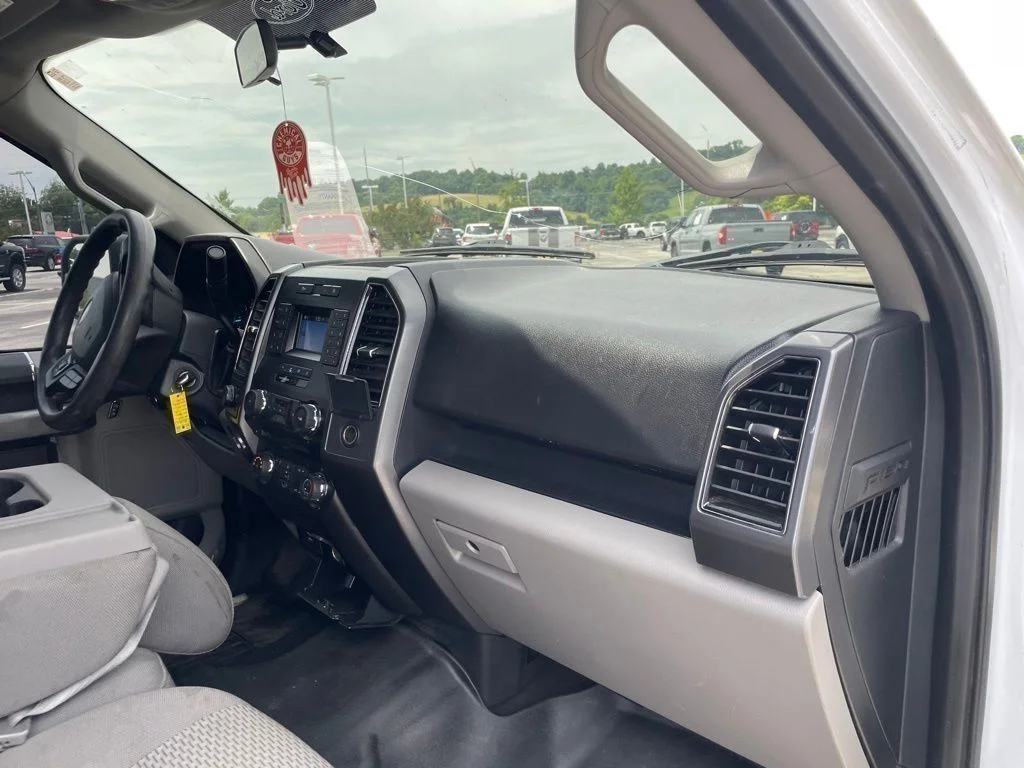 Used 2018 White Ford XLT image 10