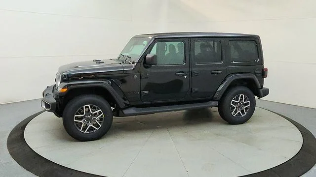 New 2026 Black Clear-Coat Exterior Paint Jeep Sahara image 5