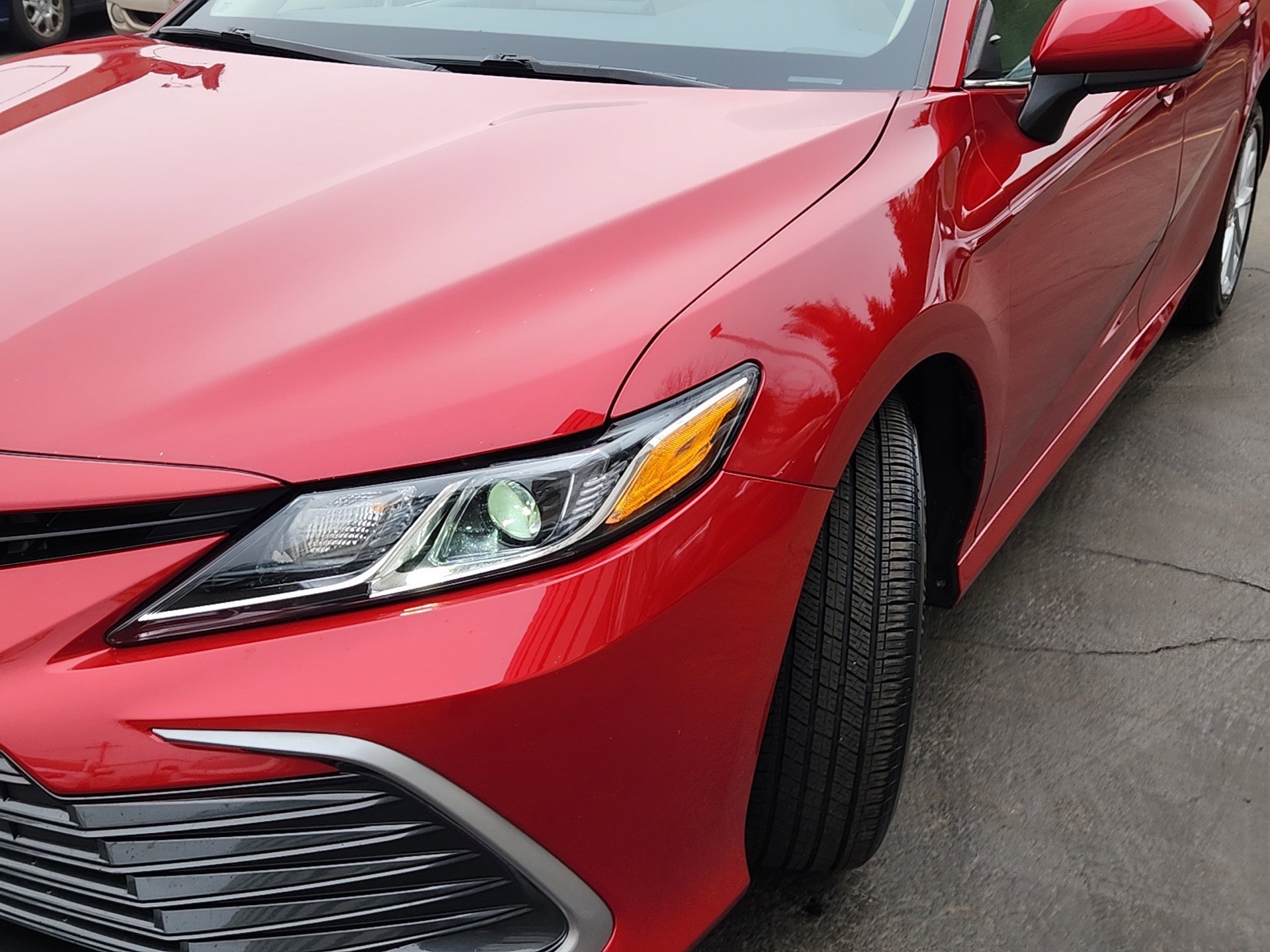 2023 Toyota Camry LE - Photo 9