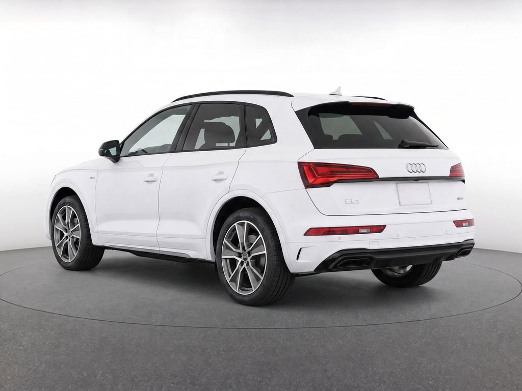 Used 2025  Audi  image 4