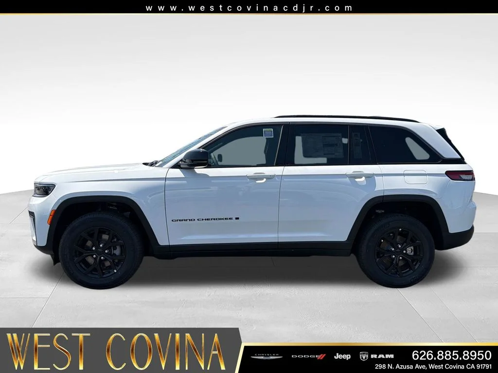 New 2026 Bright White Clear-Coat Exterior Paint Jeep Altitude image 2