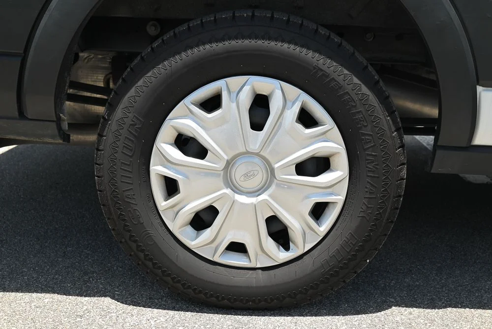 Used 2024 White Ford XLT image 9