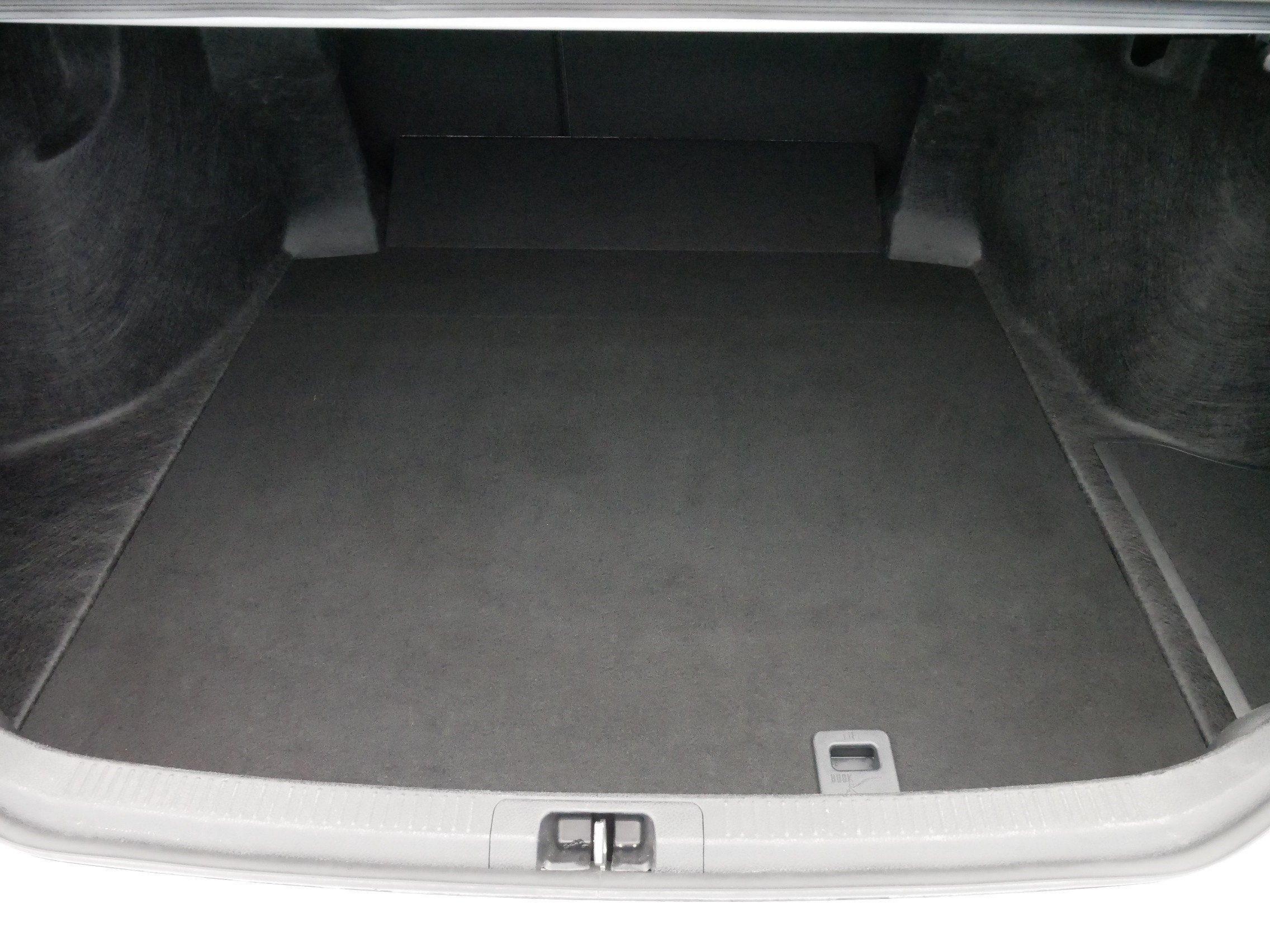 Used 2026 Ice Cap Toyota LE image 18