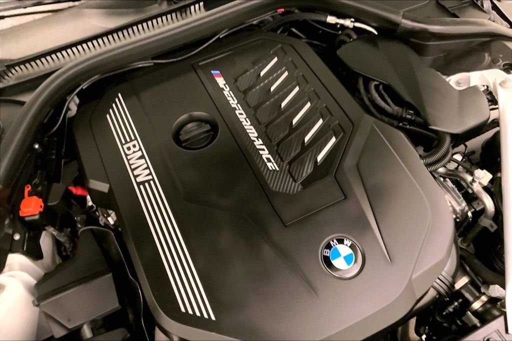 Certified Used 2023 Alpine White BMW  image 28