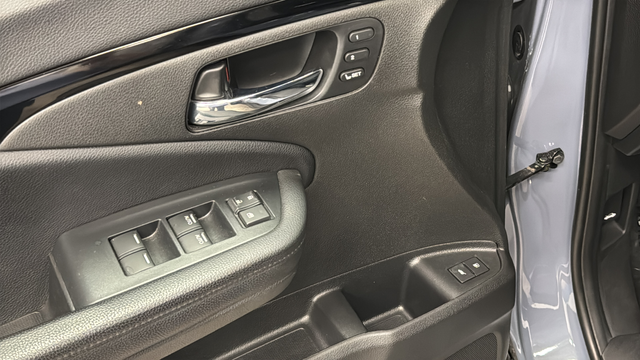 Used 2022 Gray Honda Touring image 22