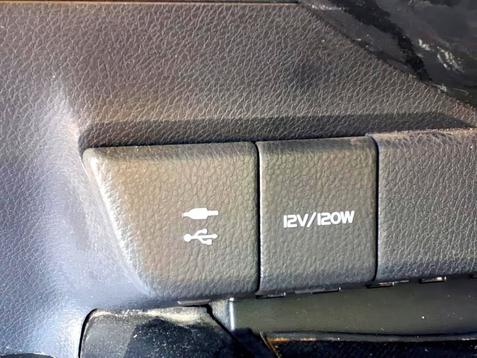 Used 2018 Celestial Silver Metallic Toyota L image 19