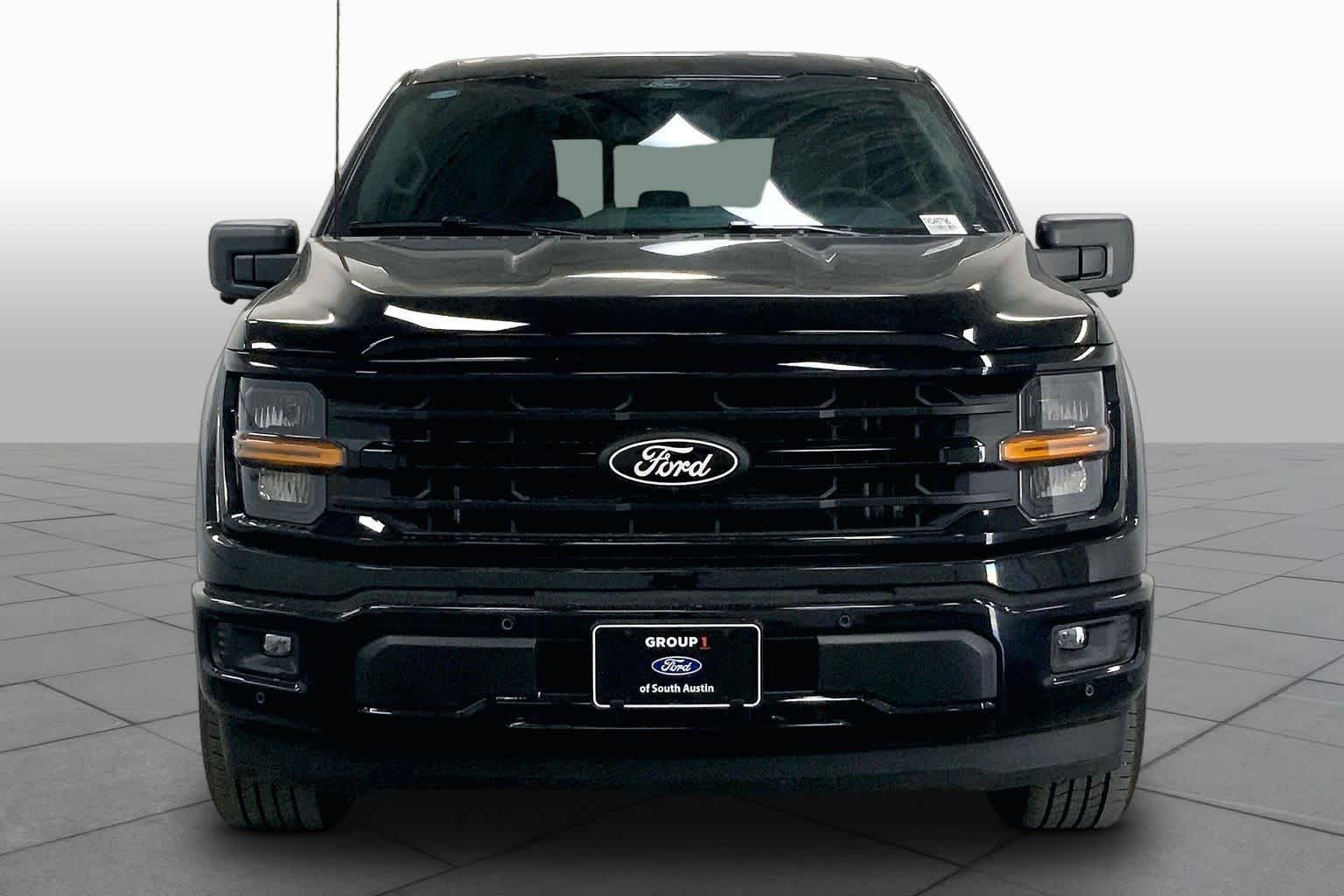 New 2026 Agate Black Metallic Ford XLT image 3
