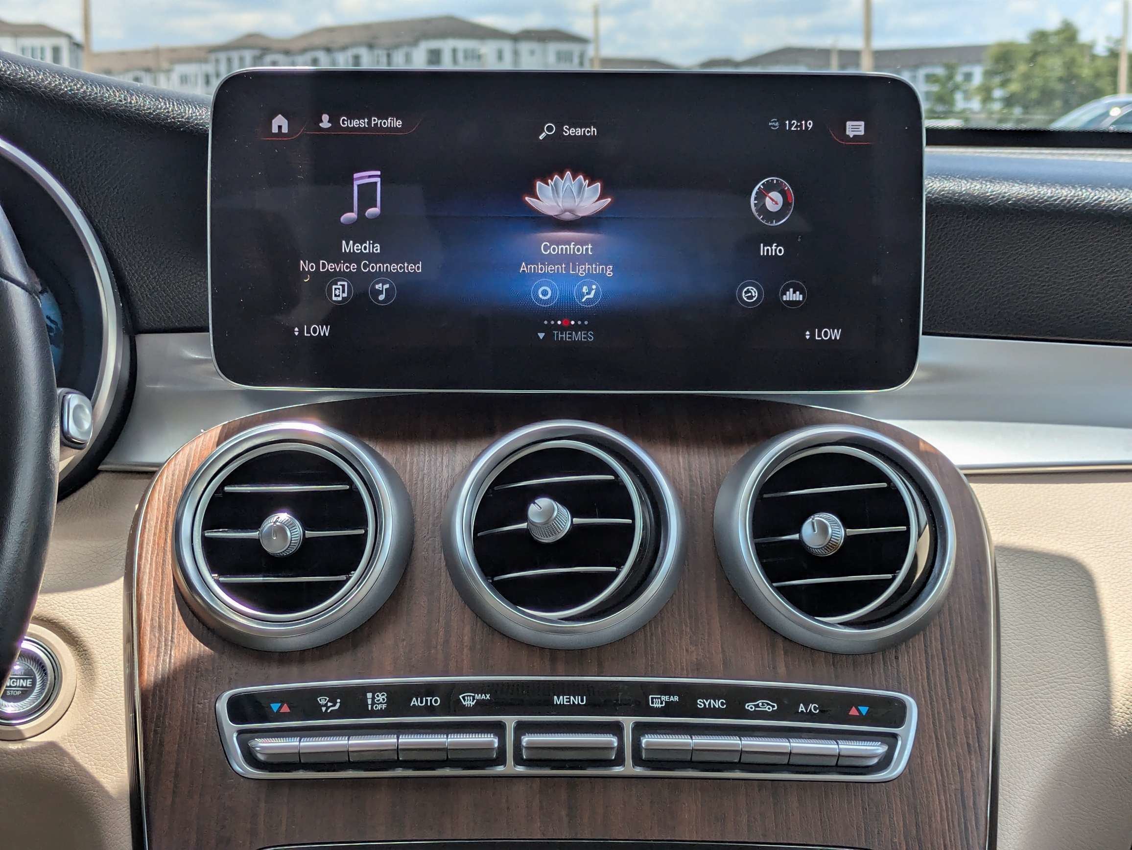 2022 Mercedes-Benz GLC GLC300 - Photo 18