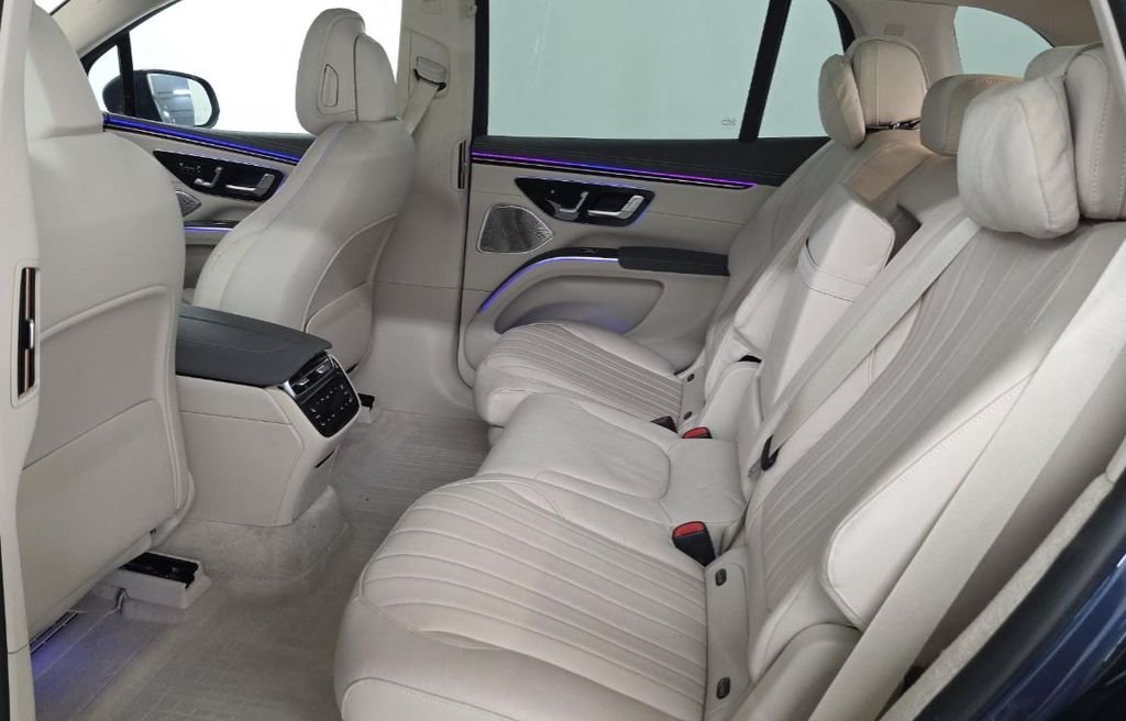 Used 2023 Blue Mercedes-Benz 580 image 11
