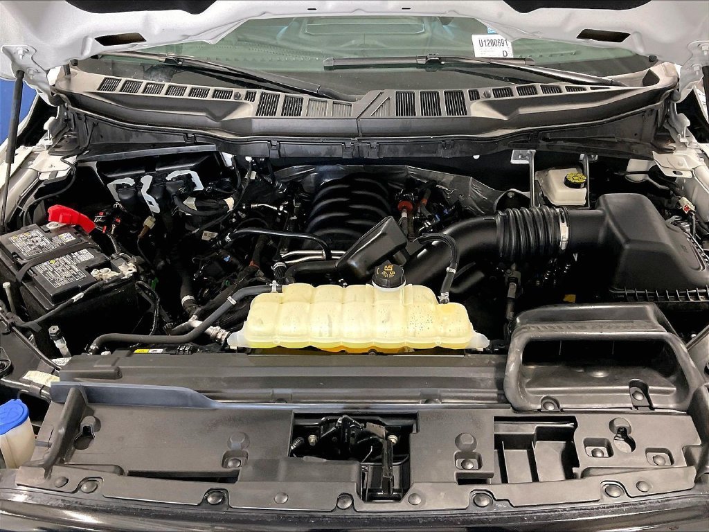 Used 2025 White Ford XLT image 29