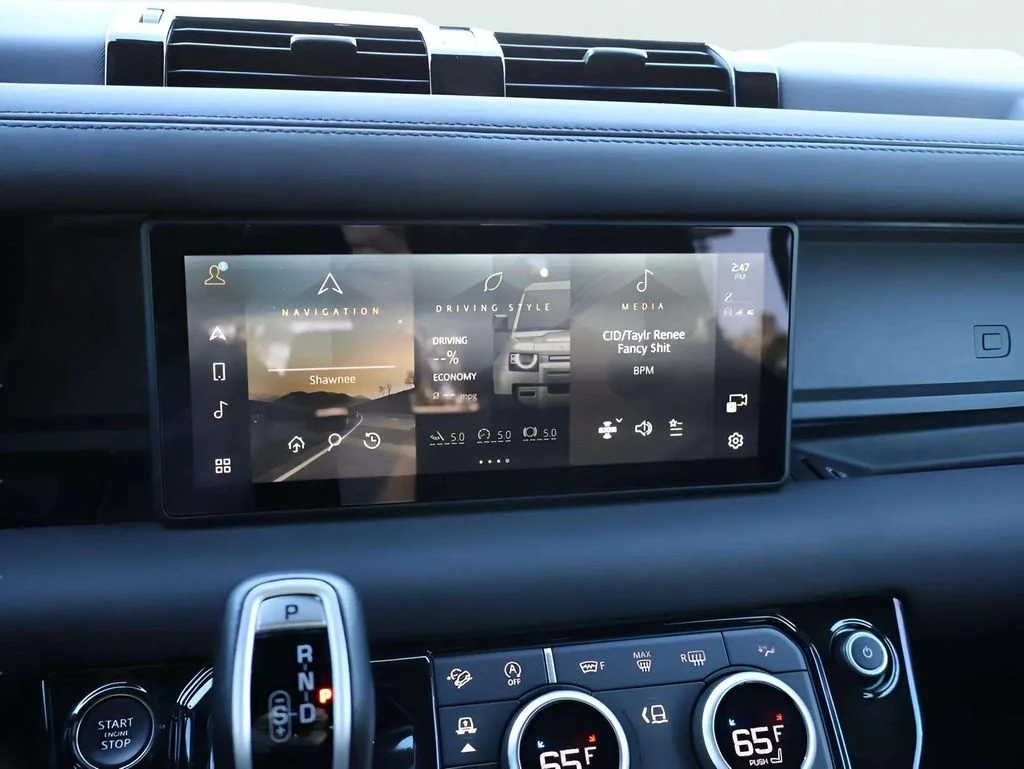 2024 Land Rover Defender X-Dynamic SE - Photo 29