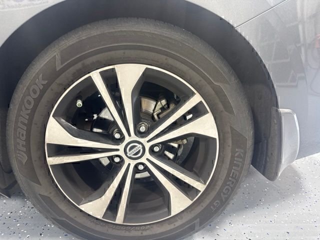 Used 2021 Gray Nissan SV image 9