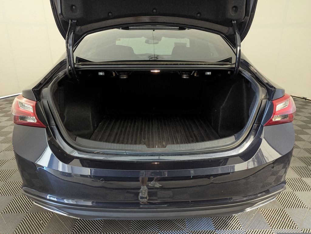 Used 2022 Ash Chevrolet Premier image 21