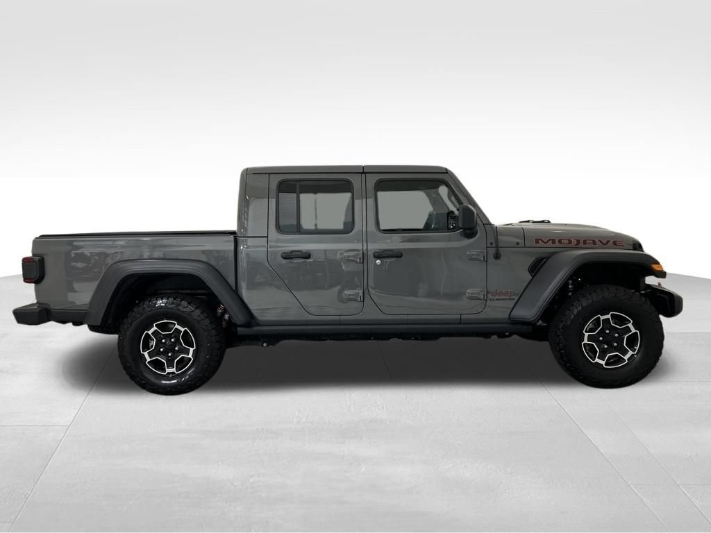 Used 2021 Gray Jeep Mojave image 8
