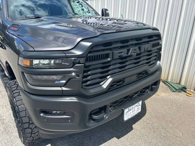 New 2026 Granite Crystal Metallic Clear-Coat Exterior Paint RAM Tradesman image 34