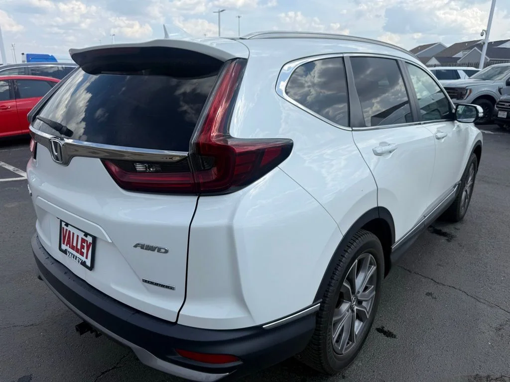 Certified Used 2020 White Honda Touring image 3