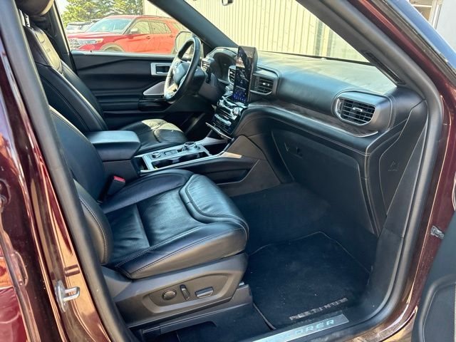 Used 2022 Red Ford Platinum image 13