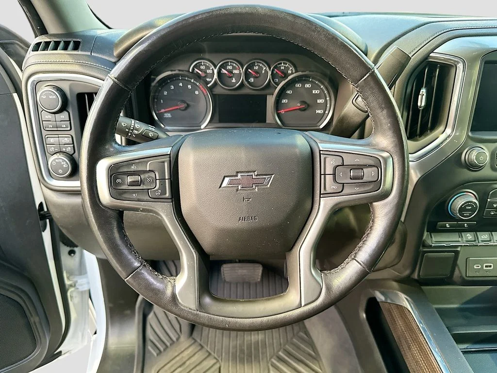 Used 2022 White Chevrolet LT Trail Boss image 12