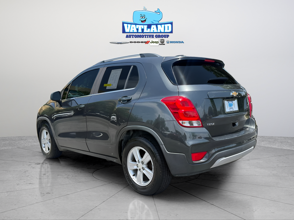 Used 2019 Gray Chevrolet LT image 3