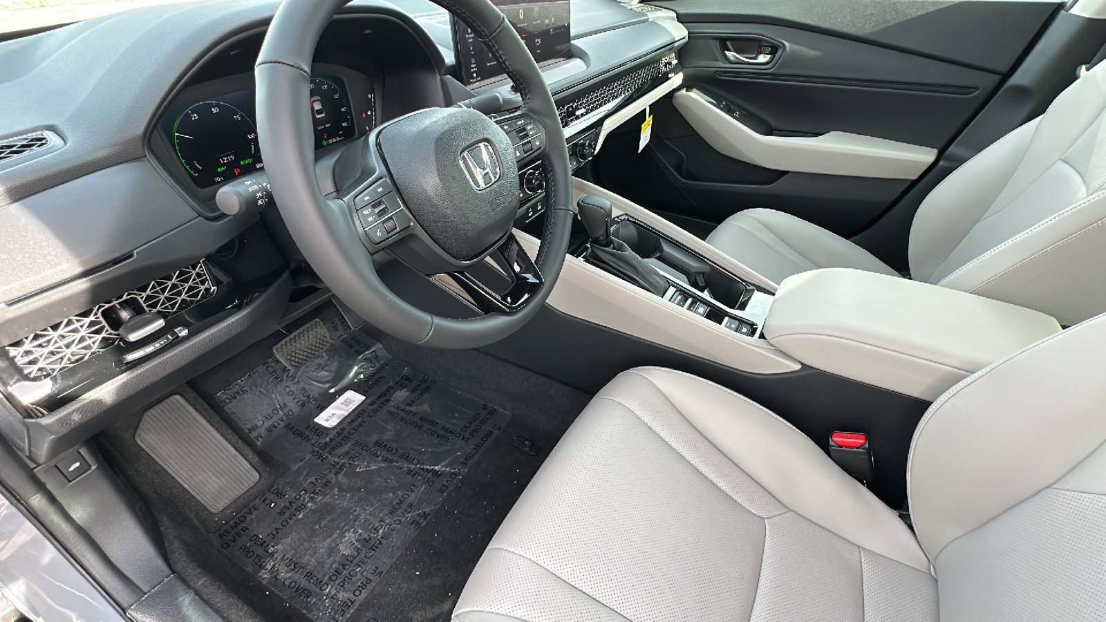 2025 Honda Accord Hybrid EX-L - Photo 10