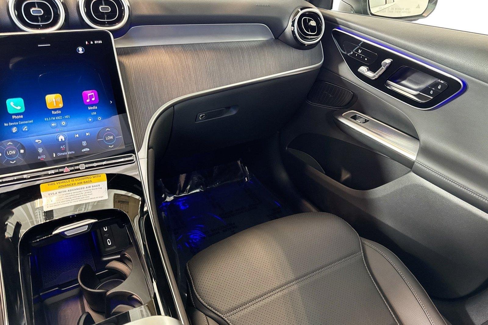 New 2026 Manufaktur Alpine Grey Mercedes-Benz GLC 300 image 21