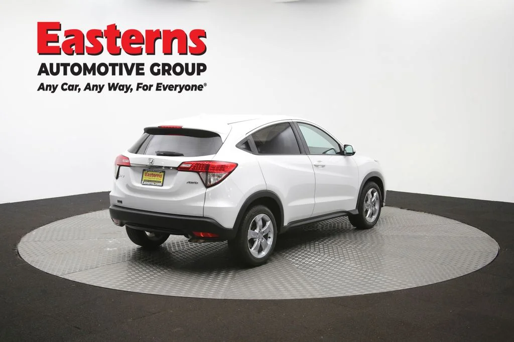 Used 2022 White Honda LX image 37