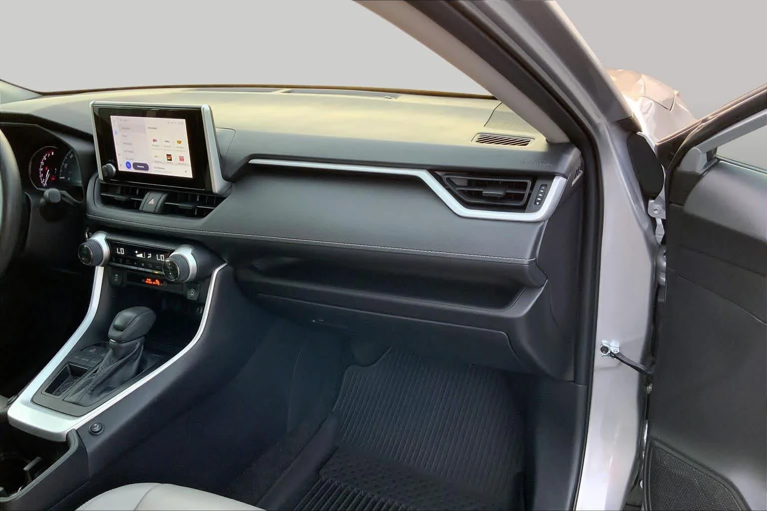 Used 2023 Silver Sky Metallic Toyota XLE image 18