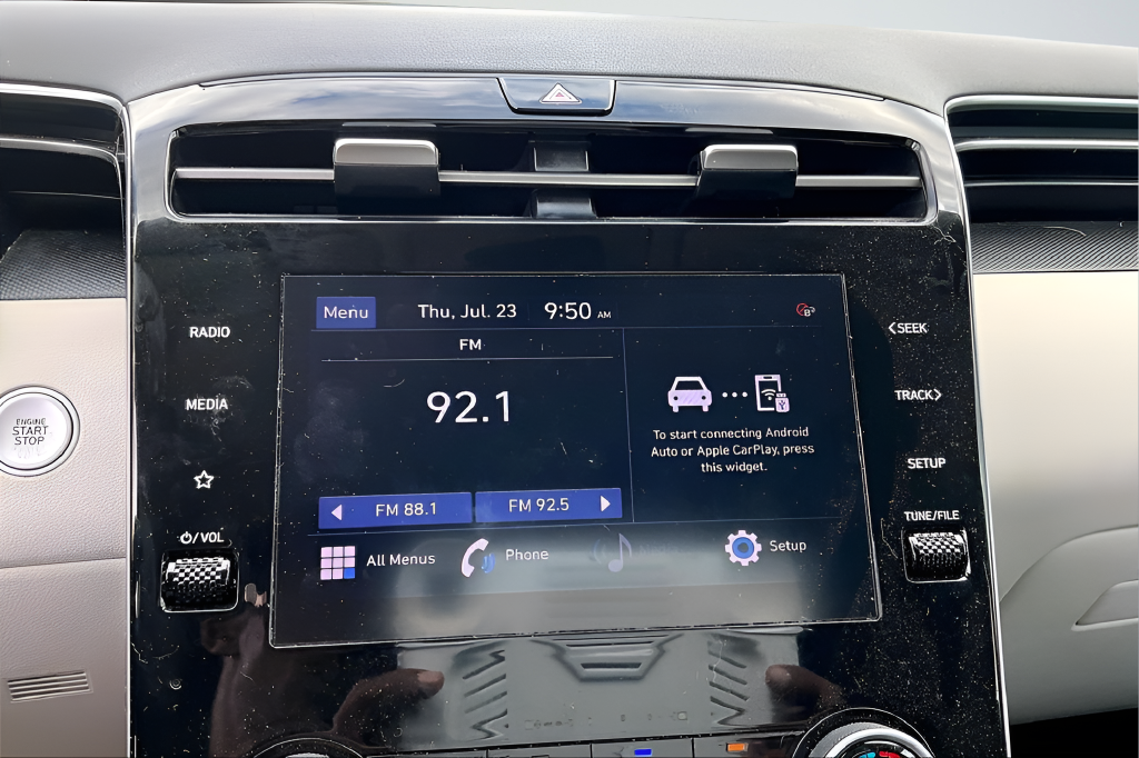 Used 2022 Silver Hyundai SEL image 23