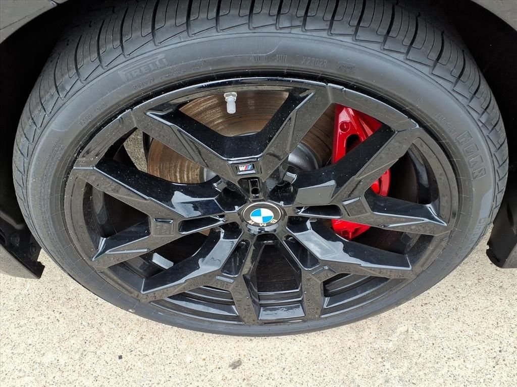 New 2026 Black Sapphire Metallic BMW 330i xDrive image 16
