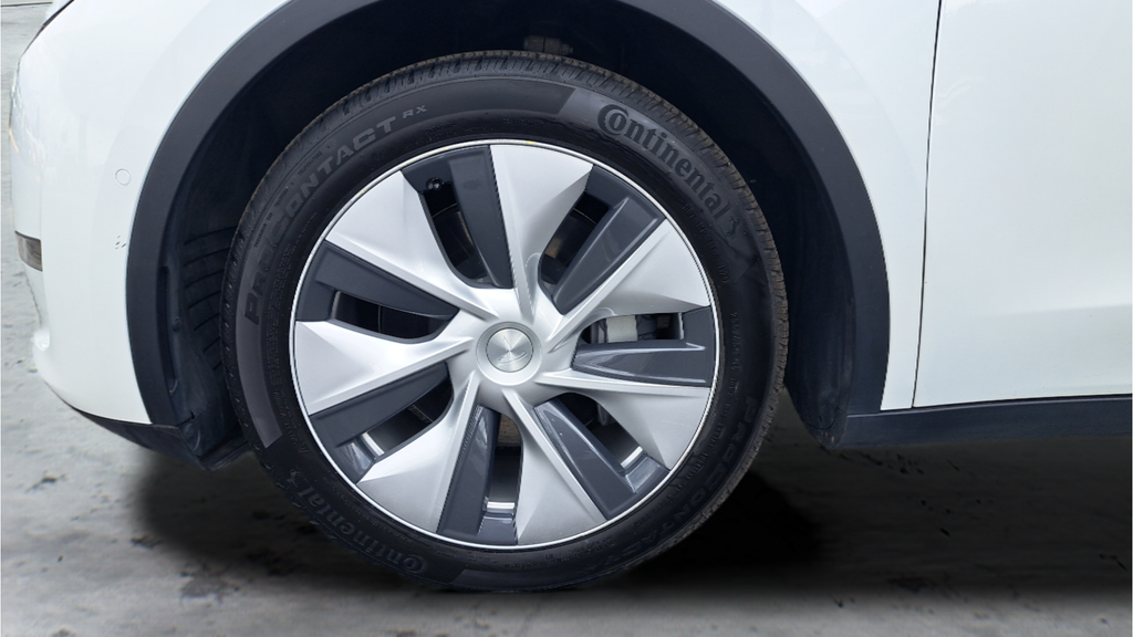 Used 2021  Tesla Long Range image 28