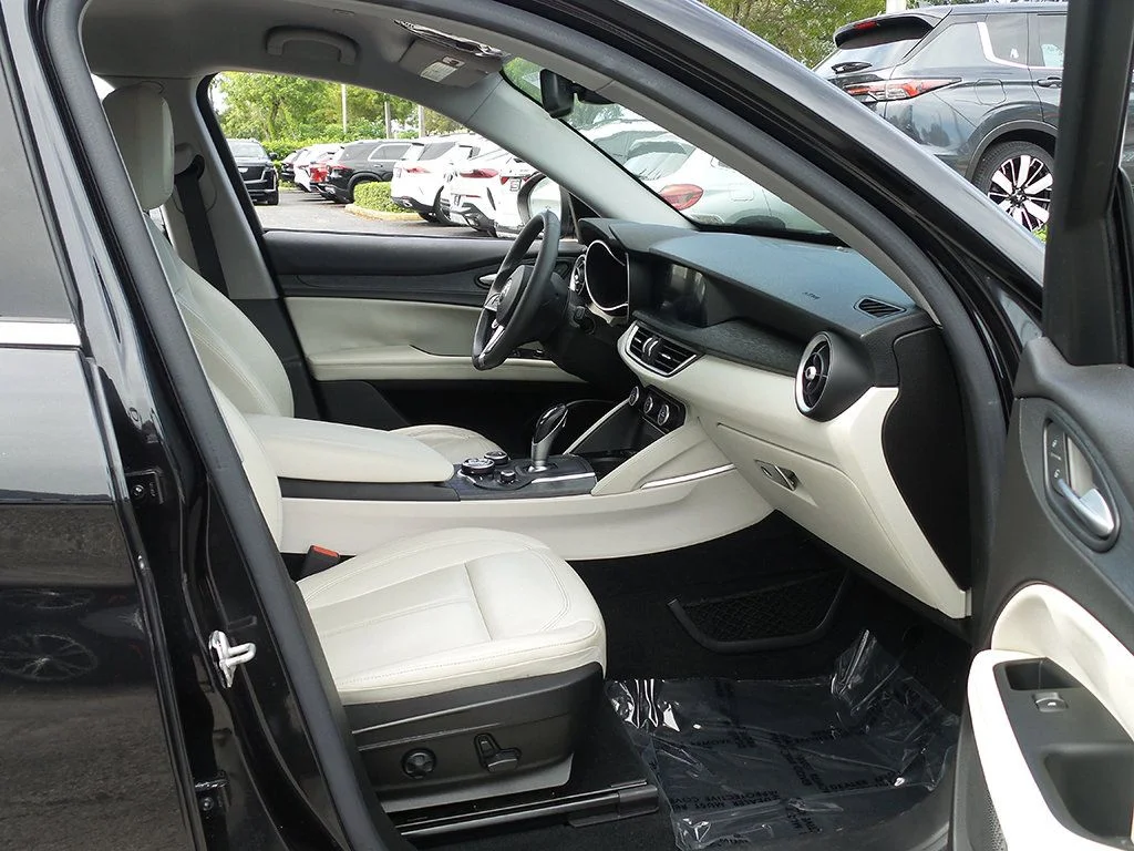 Used 2019 Black Alfa Romeo Base image 25