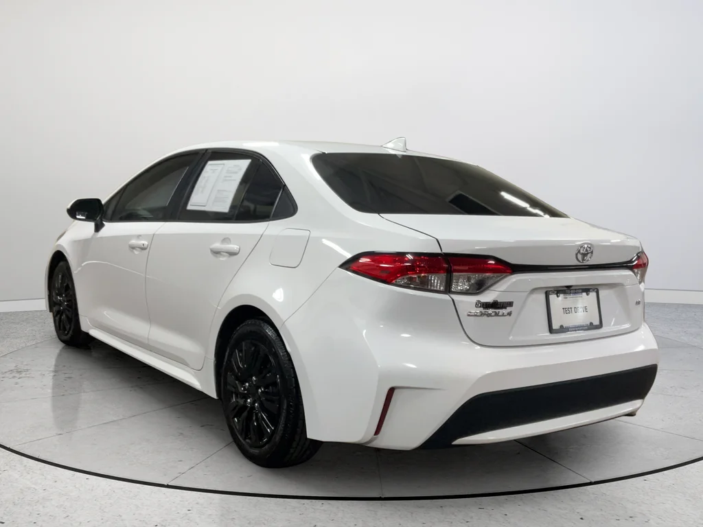 Used 2021 White Toyota LE image 9