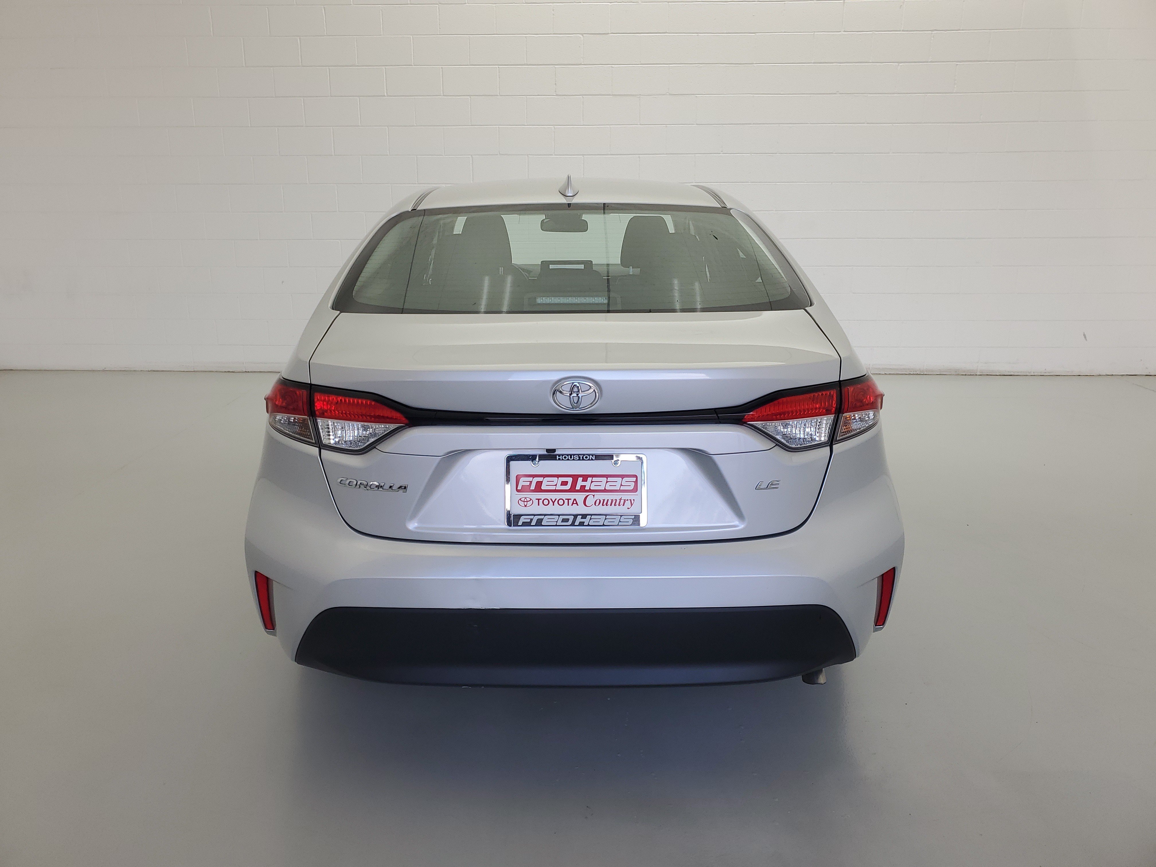 Used 2024 Classic Silver Metallic Toyota LE image 6