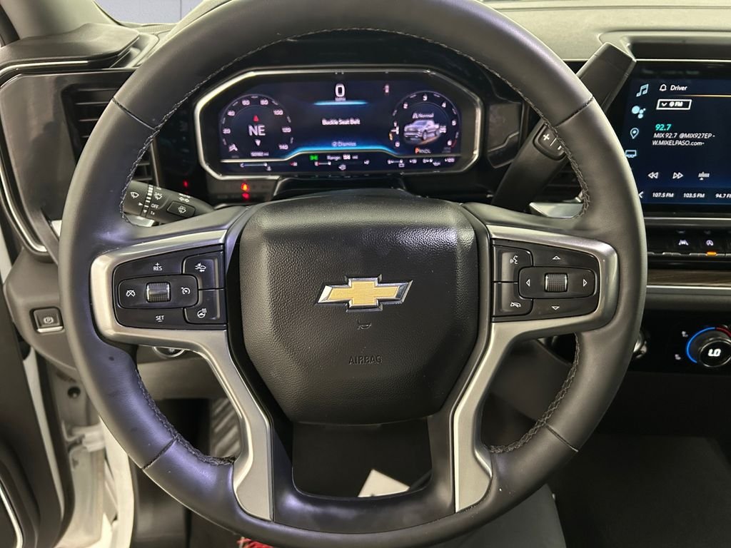 Used 2023 White Chevrolet LT image 9