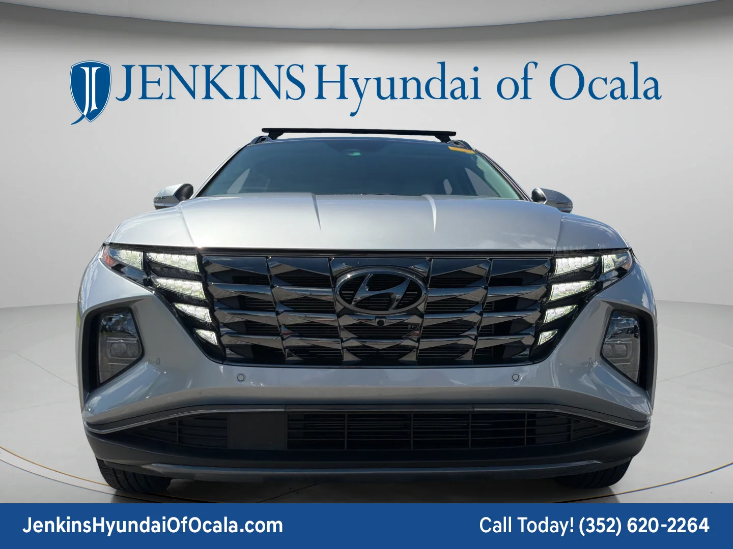 Used 2024 Shimmering Silver Hyundai Limited image 2