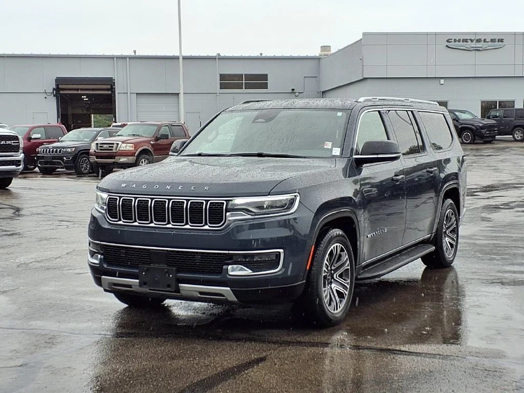 Used 2024 Jeep Wagoneer L Series II with VIN 1C4SJSBP8RS132162 for sale in Kansas City