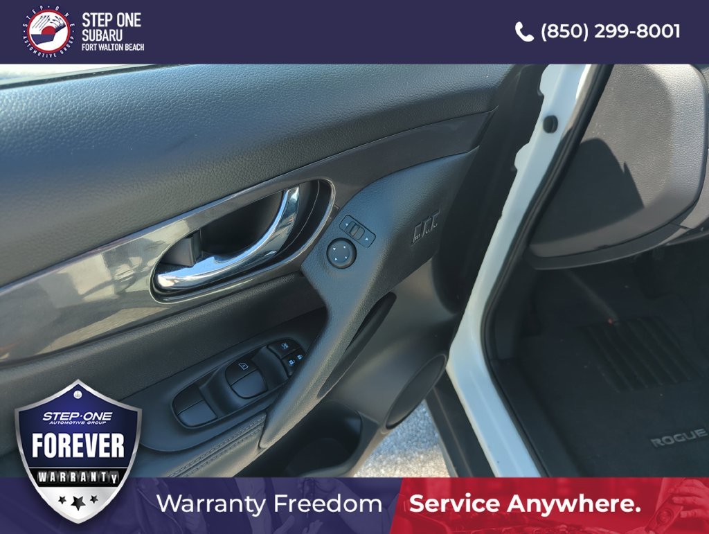 Used 2020 White Nissan SV image 19
