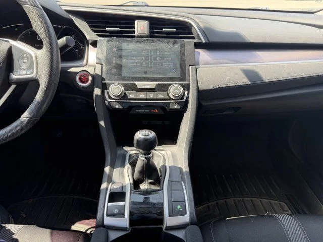 Used 2017  Honda EX-T image 19