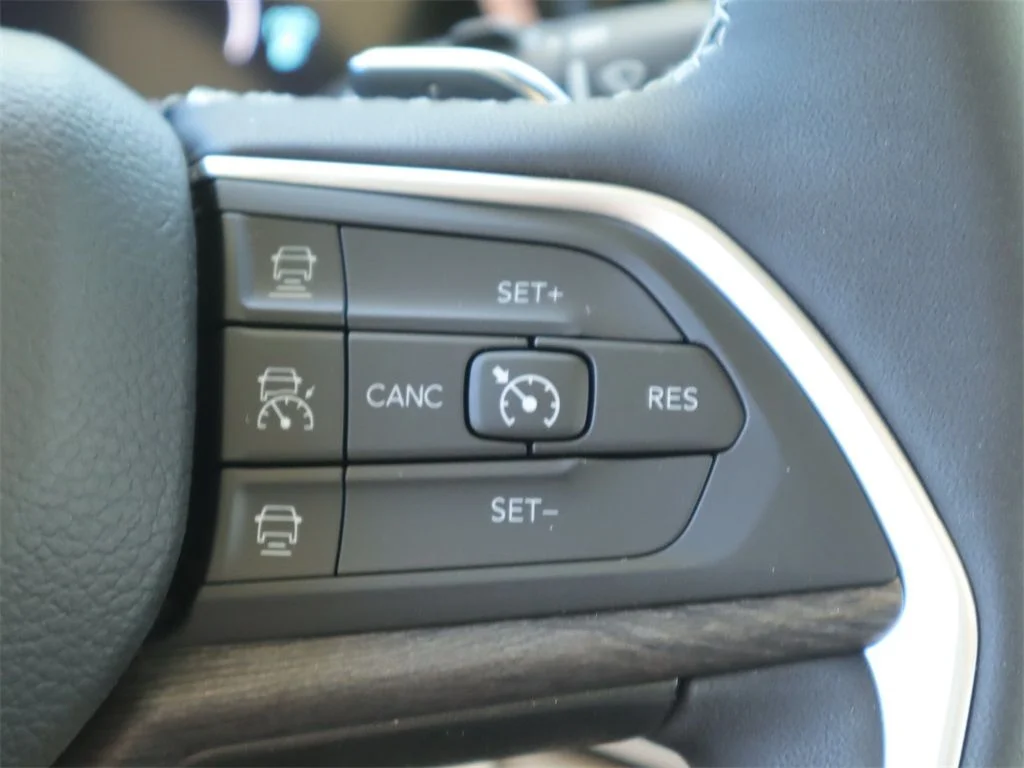 New 2023 Silver Jeep 4xe image 10
