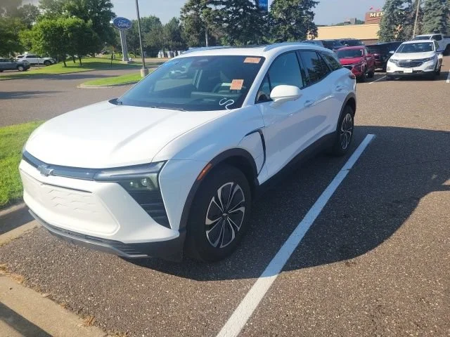 Used 2024 Chevrolet Blazer EV LT with VIN 3GNKDBRJ5RS195921 for sale in Eden Prairie, Minnesota