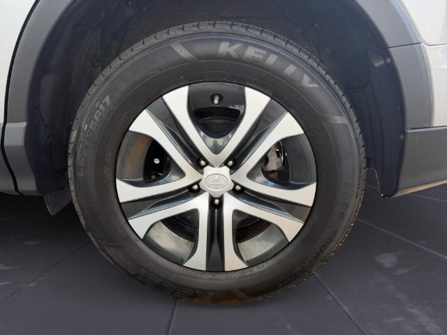 Used 2018 Silver Toyota LE image 45