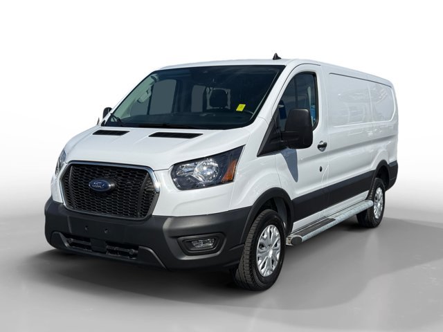Certified Used 2025 Oxford White Ford Base image 1