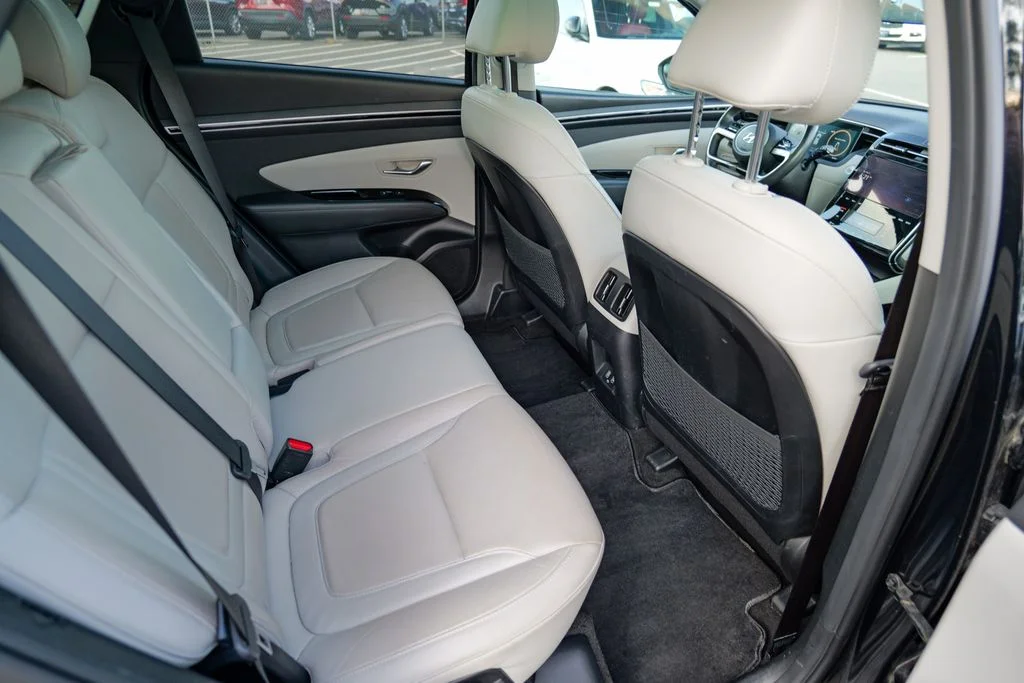 Used 2023 Phantom Black Hyundai Limited image 30
