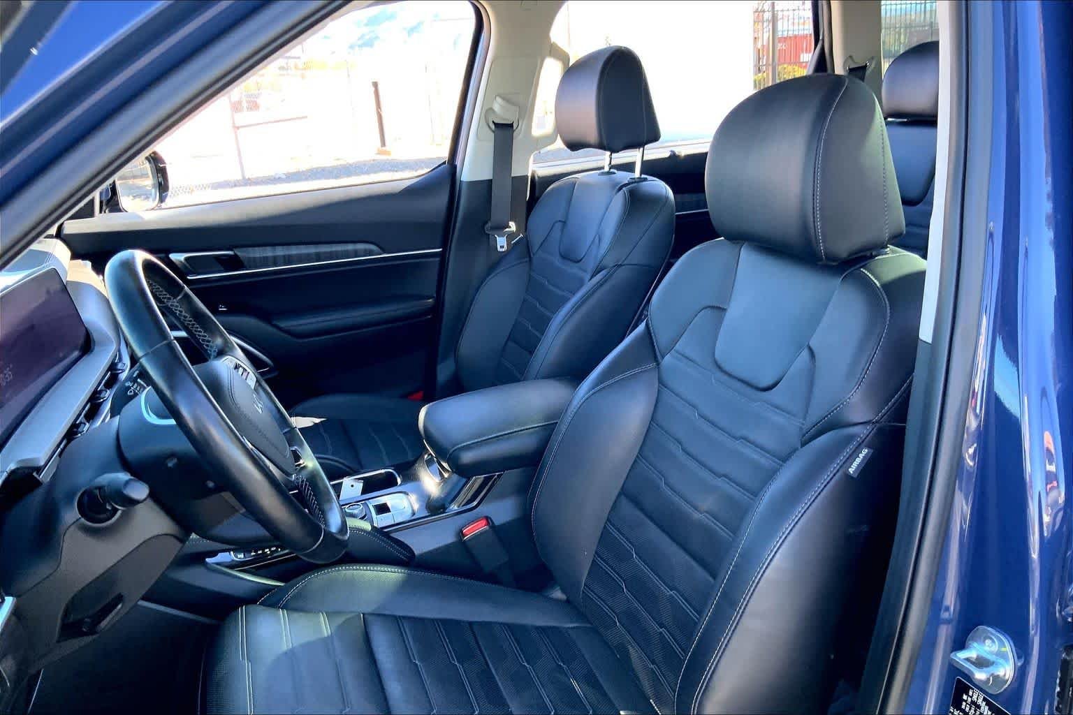Used 2023 Midnight Lake Blue Kia SX Prestige image 9