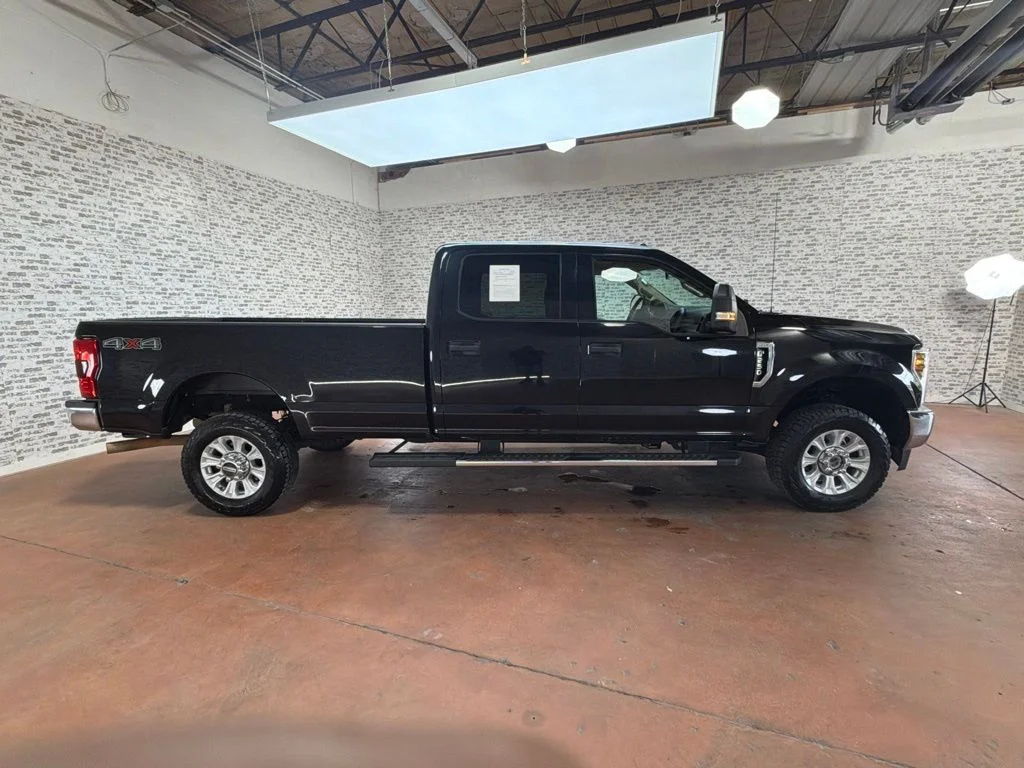Used 2019 Black Metallic Ford XLT image 8