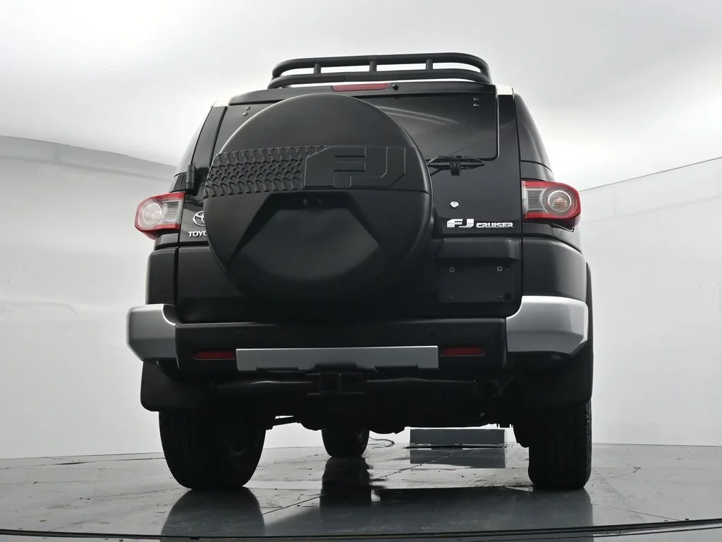 Used 2013 Black Toyota Base image 20