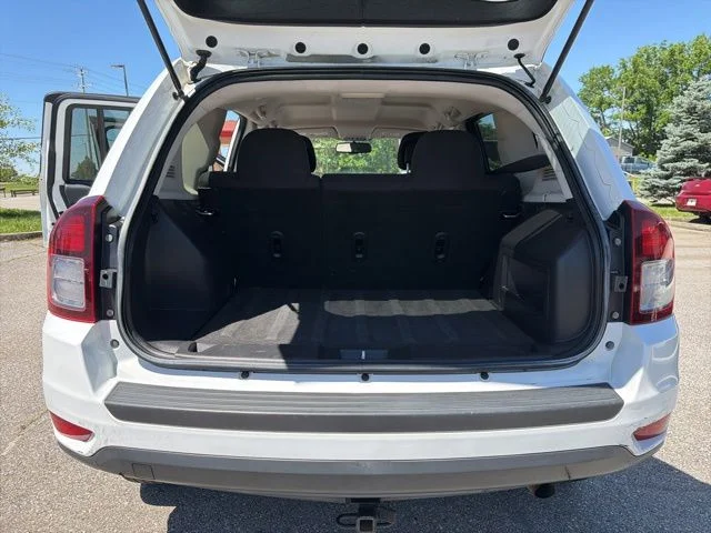 Used 2014 White Jeep Sport image 20