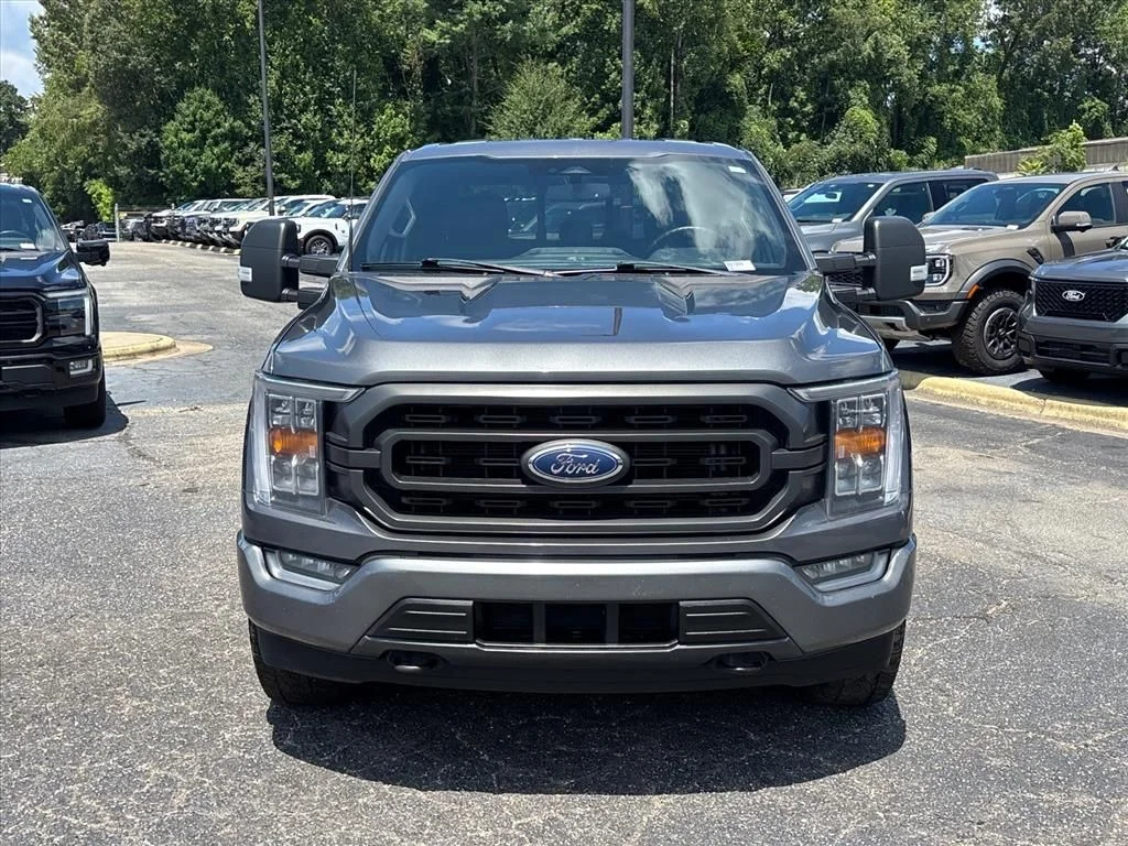 Used 2023 Gray Ford XLT image 2